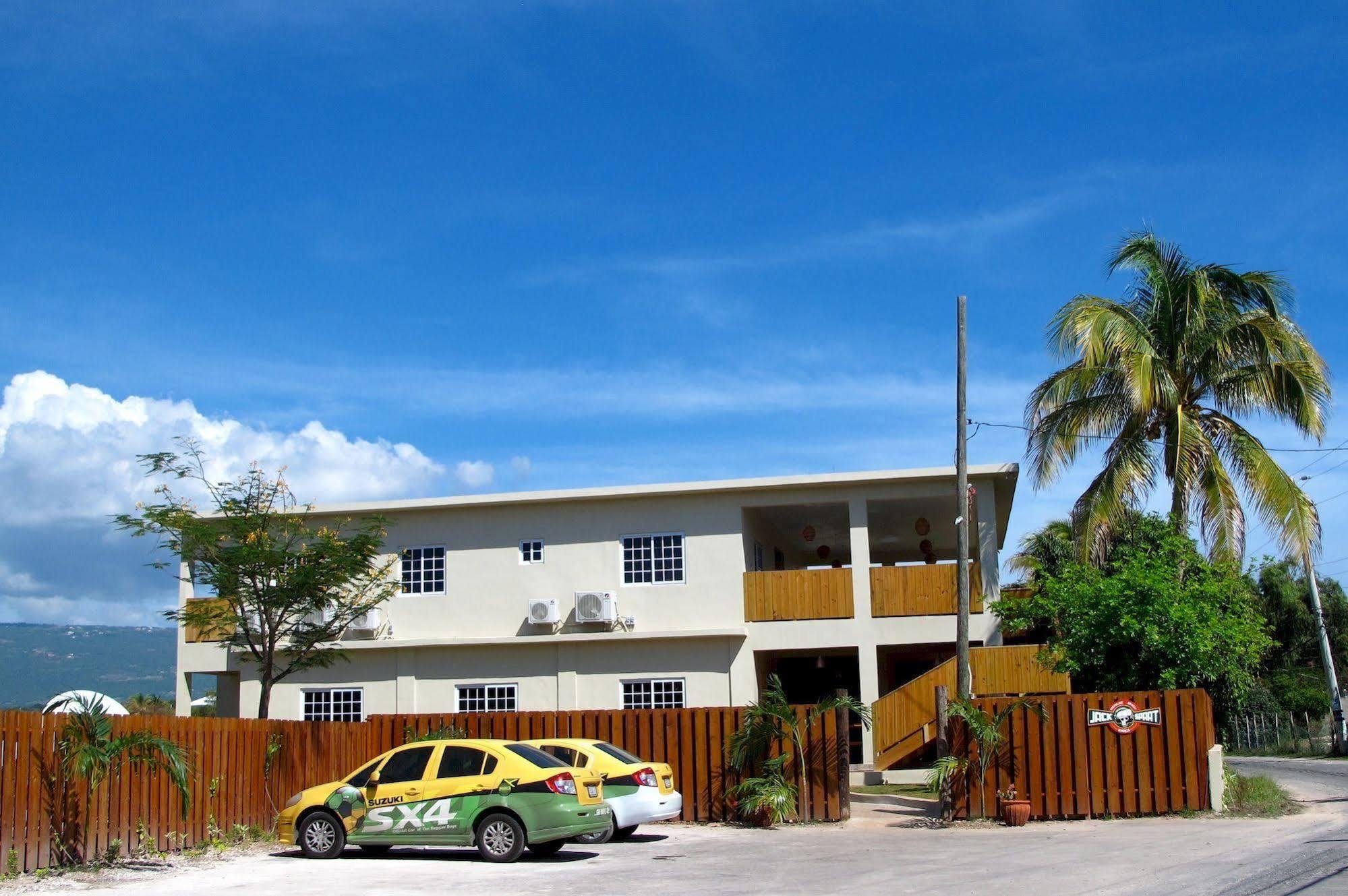 Hostel Jack Sprat Shack Treasure Beach Exterior foto